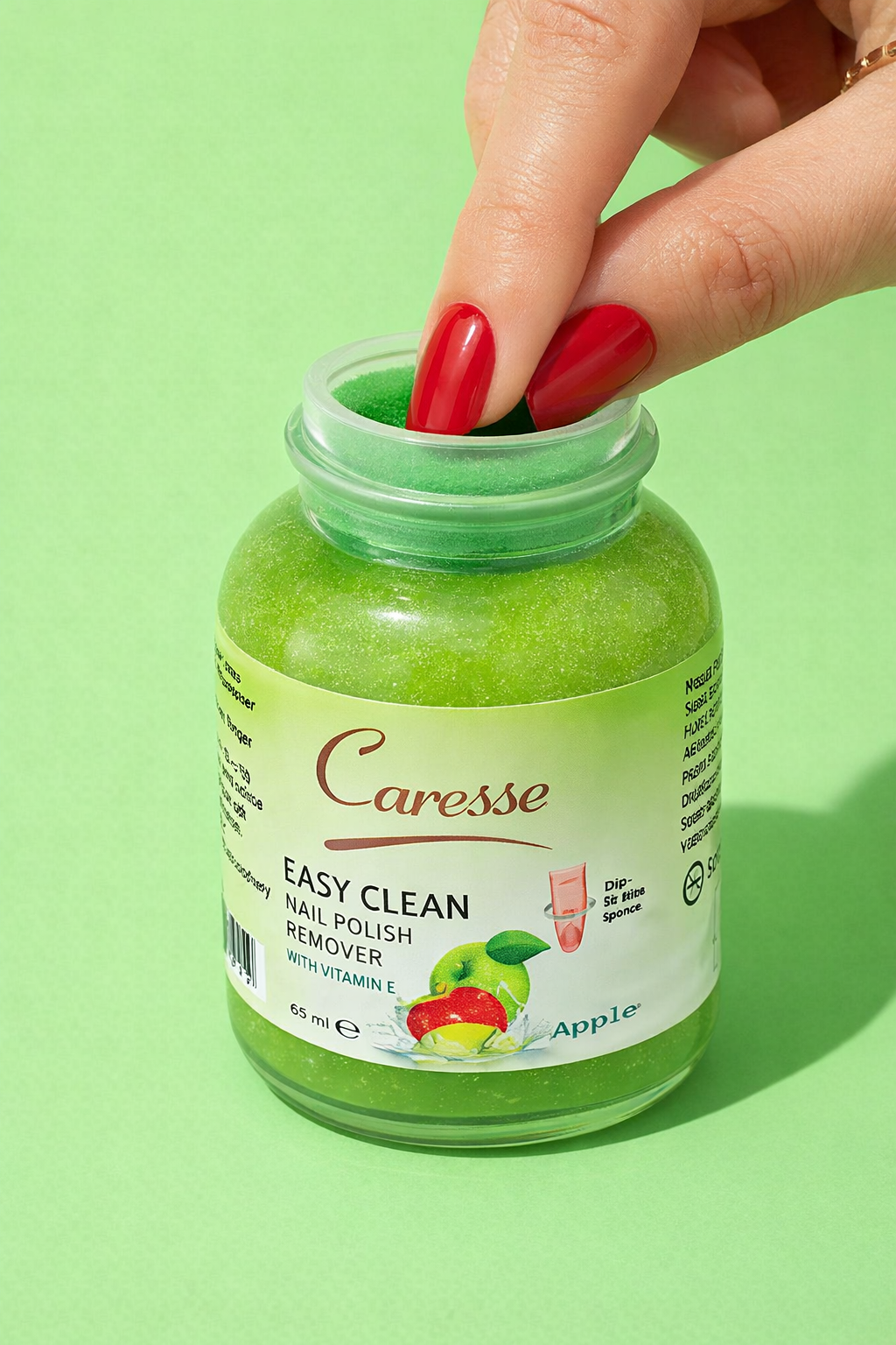 Dip-sponge Nail paint remover