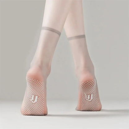 Invisible Grip Comfort Socks
