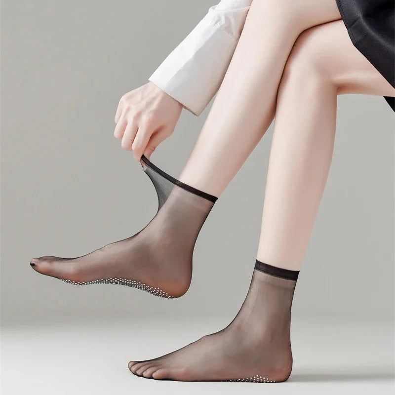 Invisible Grip Comfort Socks