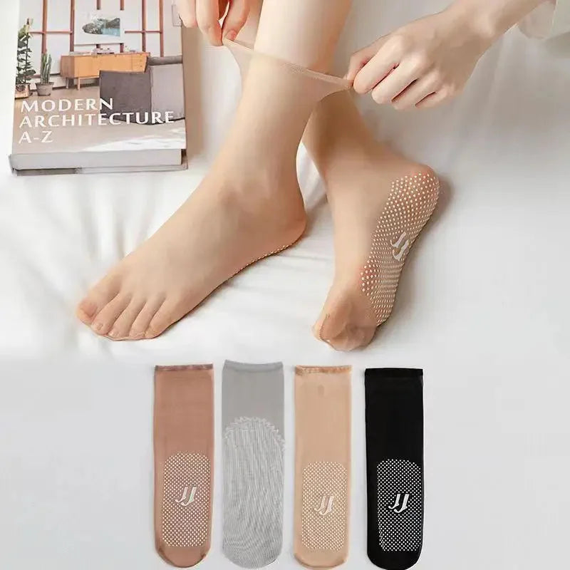 Invisible Grip Comfort Socks
